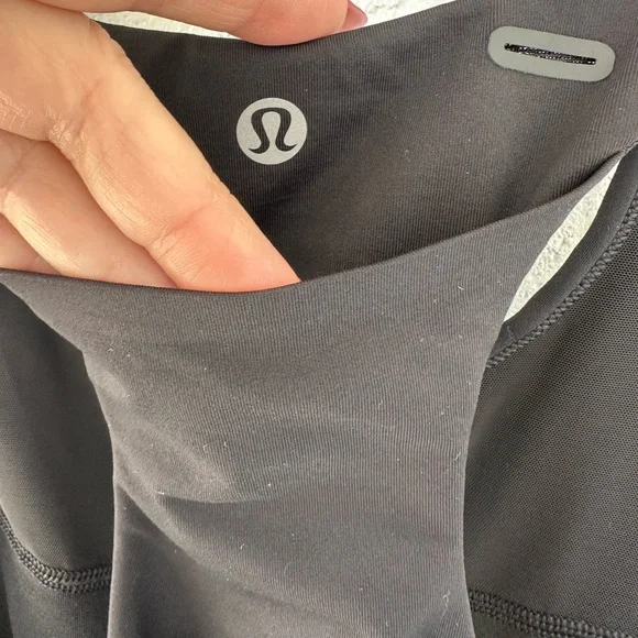 Lululemon Racerback Final Lap Tank Top Black Sleeveless  Size 10 - Picture 9 of 12